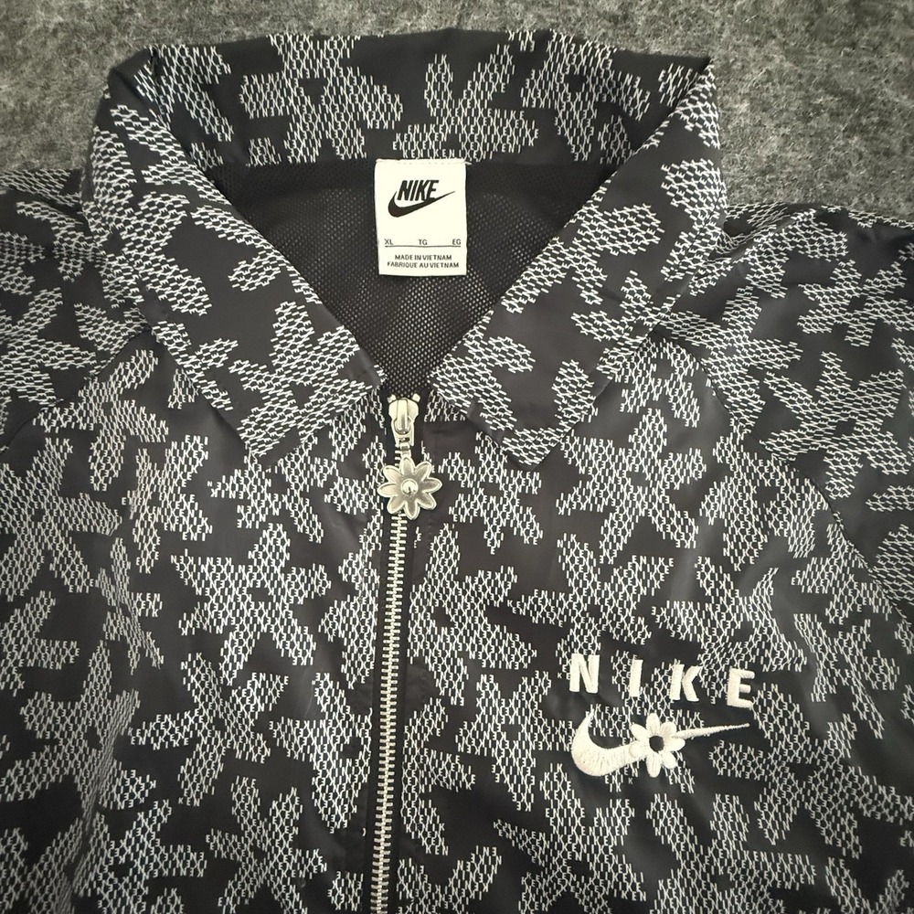 Nike Sportswear Jacket Womens XL Black Floral AOP Woven Bomber DM6313-010 - Picture 2 of 11